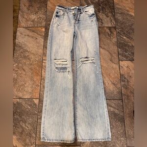 Light Wash Distressed Wide-Leg Women’s Kancan jeans